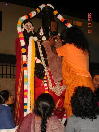 Puja - LA ashram 005_watermarked.jpg