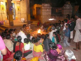 Guru-Homa - watermark_P1140925.JPG