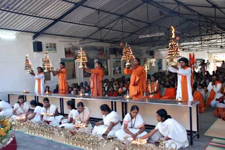 Procession - DSC_0665_watermarked.jpg
