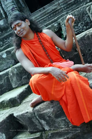 At Angkor Wat - DSC_0265.jpg