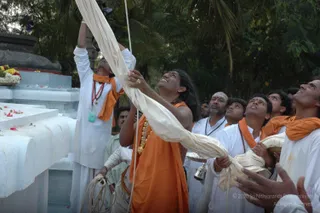 Flag-Hoisting-By-Swamiji - DSC_0538.JPG