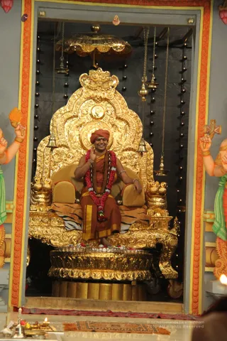 Pratyaksha Pada Puja - IMG_7373.JPG