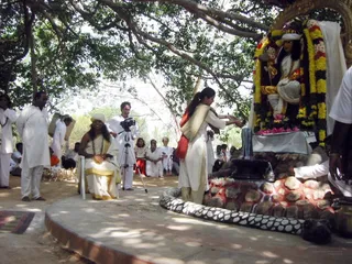 Milk Offering - ShivRathri_2005_ashram (62)_watermark.jpg