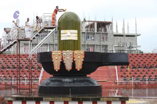 Nithyanandeshwara-Paramashiva-Lingha-Abishekam - watermark_IMG_3628.jpg