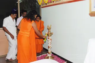 Swamiji-Visit-To-College - DSC_9097.jpg