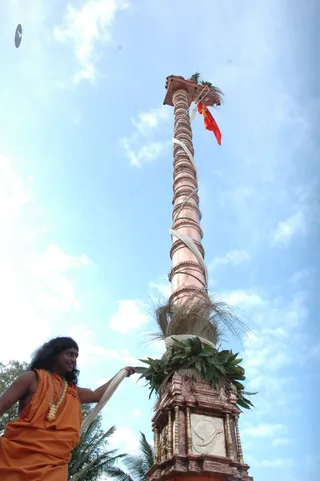 Flag-Hoisting-By-Swamiji - DSC_0595.JPG