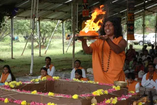 With-The-Blessings-Of-Swamiji-Guru-Homa-Begins - DSC_2498.jpg