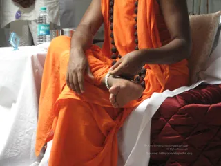 Swamiji-Having-Meeting-With-Tamilnadu-Organisers - batch_IMG_1633.jpg