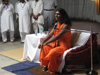 Swamiji-Having-Meeting-With-Tamilnadu-Organisers - batch_IMG_1651.jpg