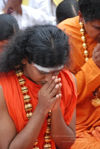 Visit-To-Arunachaleshwara-Temple - 06--Swamiji-at-Arunagiriyogeshwara_21.jpg