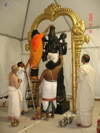 Venkateshwara Abhishekam - LA ashram 032_watermarked.jpg