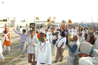 Procession - DSC_3952_watermarked.jpg