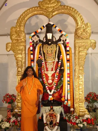 Swamiji - LA ashram 013_watermarked.jpg