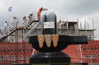 Nithyanandeshwara-Paramashiva-Lingha-Abishekam - watermark_IMG_3681.jpg