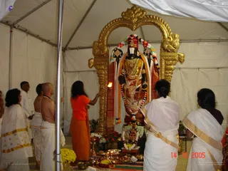 Venkateshwara Alankar - LA ashram 022_watermarked.jpg