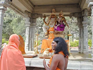 Visit Srishivarathri Desikendramaha Swamiji Sutturmutt - DSC01051_watermarked.jpg
