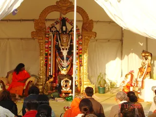 Sendoff From La - LA Ashram Swamiji Send Off Nov 4, 2005 005_watermark.jpg