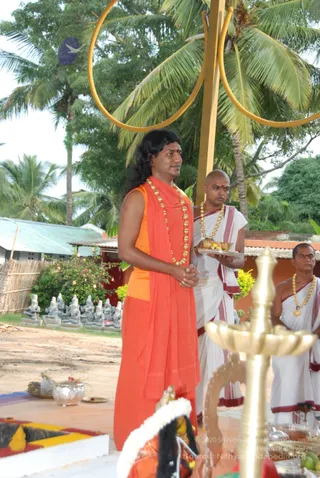 Swamiji-Doing-Pranaprathistha-To-Durga-Devi - watermark_DSC_5327.JPG