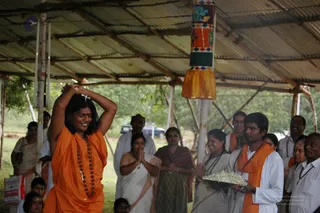 With-The-Blessings-Of-Swamiji-Guru-Homa-Begins - DSC_2563.jpg