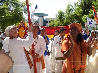 First-Ever-Kumbha-Mela-Us - batch_DSC02725.JPG