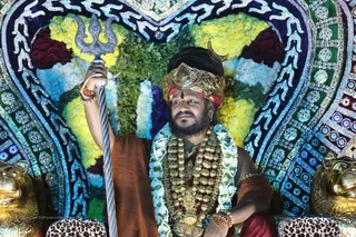 Procession - G28A8116.jpg
