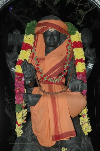 Arati Dakshinamurti - DSC_5596_watermark.JPG