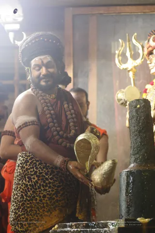 Swayambhulingaabhishekam - 7T7A9328.jpg