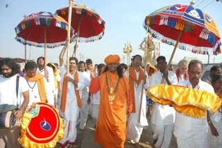 Procession - india-Ashram-Dic.30-31-1 -.05-06 368_watermarked.jpg