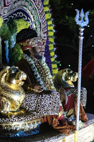 Procession - G28A7957.jpg