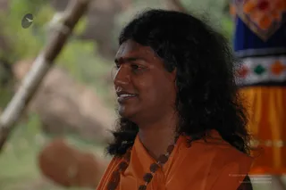 Swamiji-Supervising-The-Preparation - DSC_2404.jpg