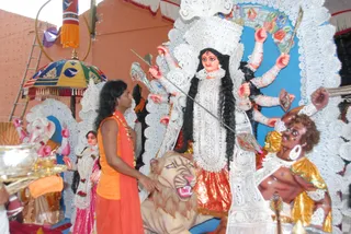 Swamiji-Doing-Pranaprathistha-To-Durga-Devi - watermark_DSC_5244.JPG