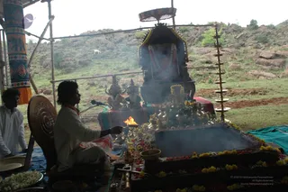 With-The-Blessings-Of-Swamiji-Guru-Homa-Begins - DSC_2865.jpg