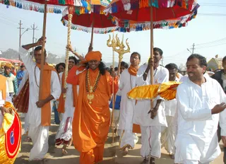 Procession - india-Ashram-Dic.30-31-1 -.05-06 331_watermarked.jpg