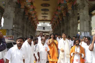 Coming Outof Temple - DSC00013_watermarked.jpg