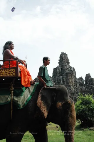 At Angkor Wat - DSC_0131.jpg