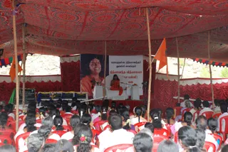 Swamiji-Addressing - batch_DSC_0349.JPG