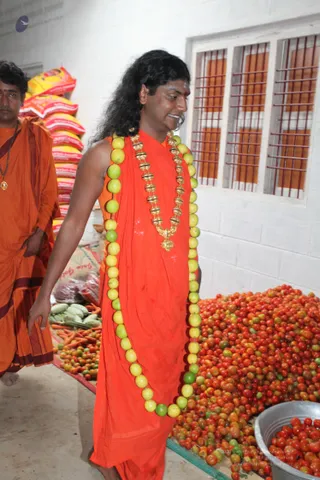 Blessings-To-Vip-And-Devotees - IMG_7430.jpg