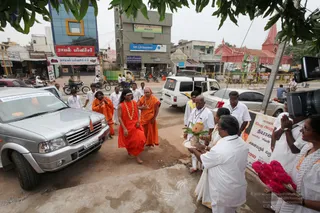 Visit-To-Devotees-Shop - IMG_7092.jpg