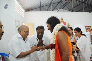 Blessings-To-Vip-And-Devotees - DSC_6002.jpg