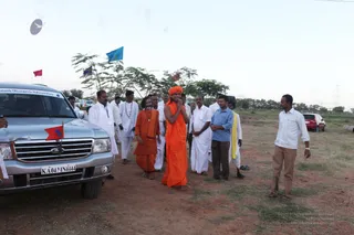Welcoming-Swamiji - IMG_9963.jpg