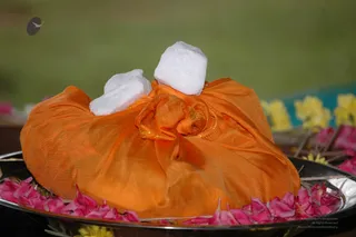 Swamiji-Supervising-The-Preparation - DSC_2386.jpg