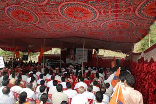 Swamiji-Addressing - batch_DSC_0341.JPG