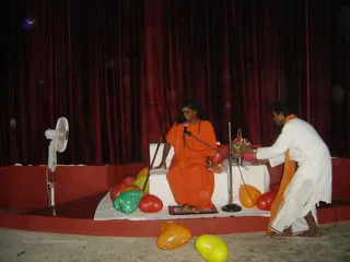 Swamiji Arrives From Himalayayatra - DSC00383_watermark.JPG