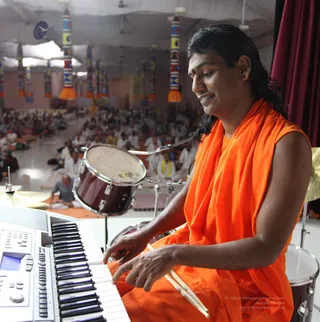 Yoga-Sutras-And-Evening-Lep-Session-With-Swamiji - IMG_0134.JPG