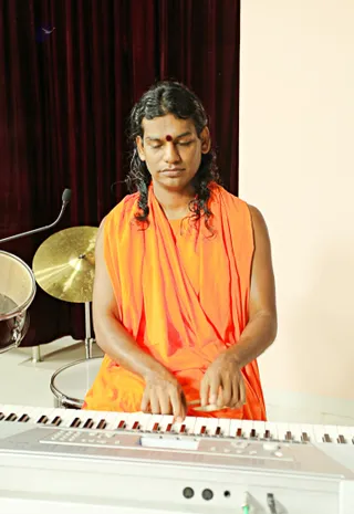 Yoga-Sutras-And-Evening-Lep-Session-With-Swamiji - IMG_0025.JPG