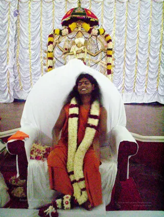 Swamiji Returns From Usa - 100_4791_watermark.jpg