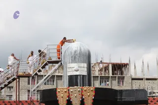 Nithyanandeshwara-Paramashiva-Lingha-Abishekam - watermark_IMG_3688.jpg