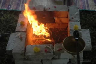 With-The-Blessings-Of-Swamiji-Guru-Homa-Begins - DSC_2882.jpg