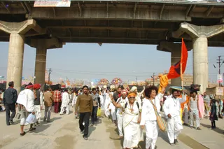 Procession - india-Ashram-Dic.30-31-1 -.05-06 311_watermarked.jpg