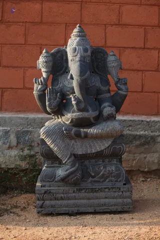 Nithyananda-Sacredarts-Stone-Deity - batch_IMG_0032.JPG